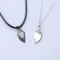 Collier magnétique en forme de cœur pour couple avec pendentif en perle imitation plaqué or 18 carats et chaîne de clavicule