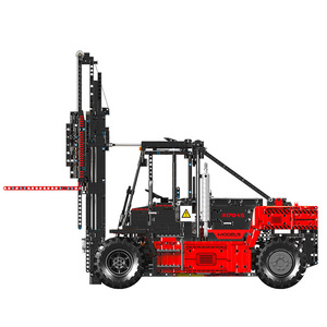 รถยกของเล่นยี่ห้อ Yuxing รุ่น King Engineering Forklift 17044-45 แบบไฟฟ้าบังคับวิทยุ ของเล่นตัวต่อพลาสติก ของขวัญสำหรับเด็กอายุ 13-14 ปี - Product Image 1