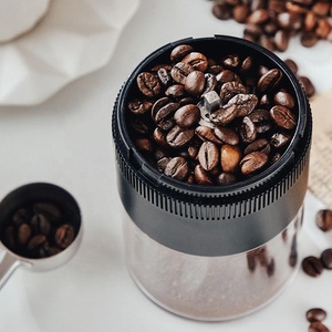 Cafetera Portátil USB Pequeña para Granos de Café, Venta al Por Mayor - Product Image 4