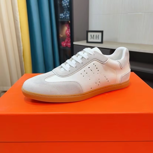 Chaussures de marche d'hiver pour femmes LYCY, respirantes, durables, avec empeigne en microfibre, semelle intermédiaire en TPU, semelle extérieure en caoutchouc, fermeture éclair, fabriquées au Fujian - Product Image 2