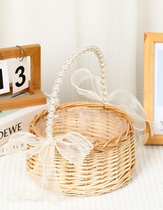 Cesta de Flores de Pérolas JOYWOOD, Pacote de Presente para Damas de Honra e Meninos das Flores - Product Image 3