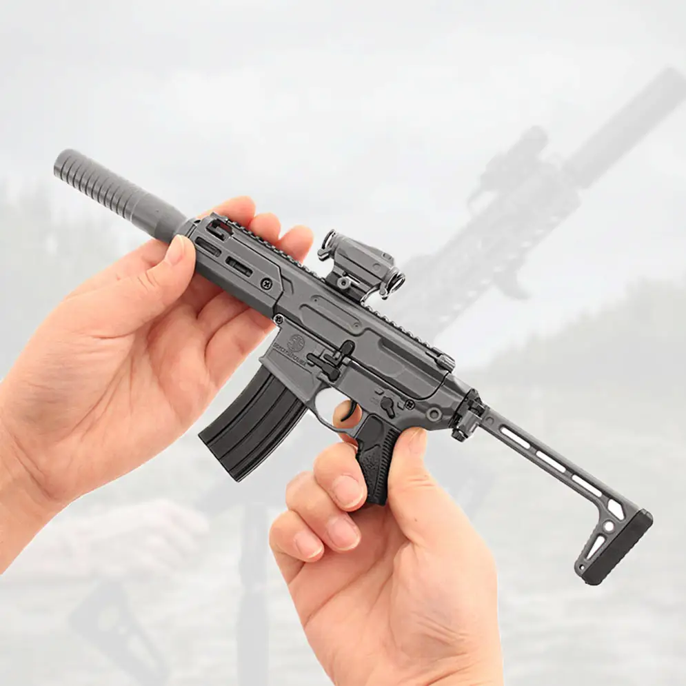 لعبة مسدسات لعبة واقعية من SIG MCX وهي من الموارد التعليمية لسلاح معدني وسلسلة مفاتيح وتجميع ونموذج مسدس صغير لفك السلاح Sig Sauer
