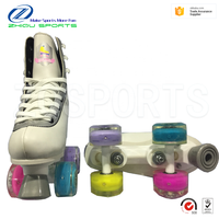 Chaussures de patinage à roulettes en PU blanc personnalisable pour enfants avec lumières clignotantes Patins à roulettes quadruple