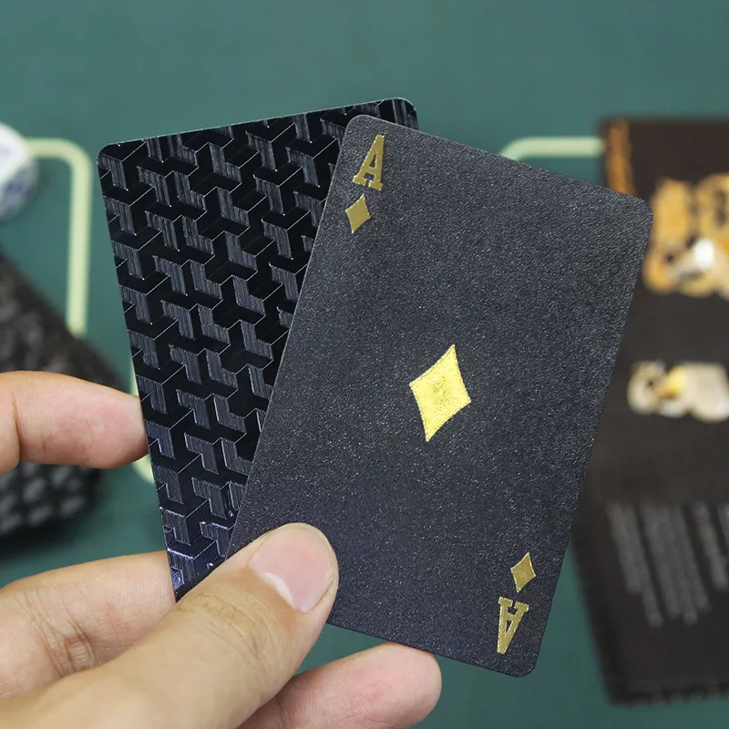 Cartas de jogo de poker personalizadas, baralho de plástico dourado preto e dourado à prova d'água