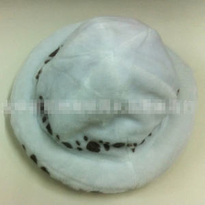 1 2 Ver. 1 pièce Chapeau d'hiver en peluche décontracté de dessin animé, style cosplay Trafalgar Law, motif Docteur de la Mort, motif tache blanche - Product Image 2