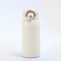 Ensemble cadeau d'entreprise de haute qualité avec bouteille, ventilateur, tasse et parapluie au design personnalisé