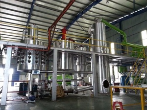 Nouvelle machine de raffinage d'huile TONGRUI <span class=keywords><strong>pour</strong></span> transformer l'huile moteur usagée recyclée en huile de base pure - Product Image 2