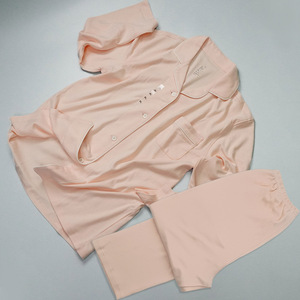 Venta al por mayor de pijamas de mujer de algodón orgánico 100% personalizados conjunto de dos piezas de manga larga suave y transpirable ropa de salón para la primavera - Product Image 3