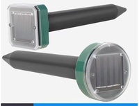Répulsif Solaire Ultrasonique Transfrontalier en ABS pour Animaux Nuisibles (Souris, Oiseaux, Serpents) d'Extérieur