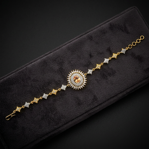 Bracelet à maillons délicats en alliage de cuivre et zircon CZ pour femme, tendance et très vendu - Bijoux Kanhai, cadeau pour mariage, anniversaire ou fête - Product Image 3