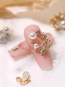Paso Sico <span class=keywords><strong>2022</strong></span> Venta al por mayor de lujo: Diseño de dijes de circonita y aleación 3D con mariposas, lazos, perlas y flores para decoración de <span class=keywords><strong>uñas</strong></span> DIY - Product Image 4