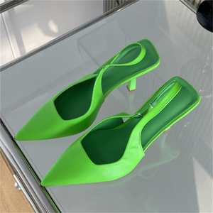 Tacones Altos de Estilo Verano 2025, Tacones de Aguja Puntiagudos con Espalda Descubierta, Color Verde Sólido para Mujer - Product Image 5