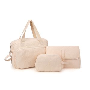 2026 tendance coton biologique maman <span class=keywords><strong>sac</strong></span> fourre-tout pliable à <span class=keywords><strong>langer</strong></span> tapis de couche confortable petite pochette élégant costume pour bébé - Product Image 1