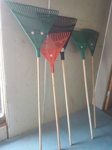 Le marché du Moyen-Orient Râteau de pelouse de jardin le plus vendu R155B Différents types de tête de râteau de jardin - Product Image 5