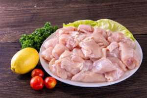 ราคาขายส่งเนื้อไก่แช่แข็งแบบสั่งทำพิเศษ ตัดชิ้นสะโพกและอกไก่ ไม่มีกระดูก สำหรับทำเทอริยากิ - Product Image 3
