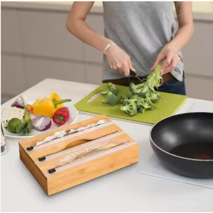 Distributeur de papier d'emballage avec lame en aluminium pour le rangement du papier aluminium et du papier sulfurisé de cuisine - Product Image 5