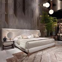 Lit king size de luxe, meubles rembourrés, tête de lit de style design, meubles de chambre à coucher italiens, lit plateforme moderne en cuir