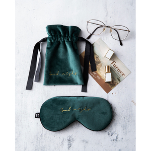 <span class=keywords><strong>Masque</strong></span> <span class=keywords><strong>de</strong></span> sommeil en velours et soie <span class=keywords><strong>de</strong></span> luxe personnalisé avec logo, <span class=keywords><strong>masque</strong></span> <span class=keywords><strong>pour</strong></span> <span class=keywords><strong>les</strong></span> <span class=keywords><strong>yeux</strong></span> avec pochette, <span class=keywords><strong>masque</strong></span> oculaire en soie réglable – Vente en gros - Product Image 6