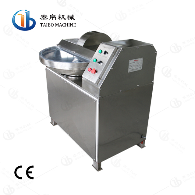 Измельчитель и миксер для мяса в ресторане