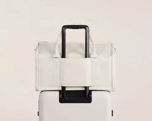 Free Sample wholesale Fashion Multipurpose <b>Dog</b> Cat Travel Tote Recycled Pet <b>Bag</b> Tote Luggage Pet <b>Carrier</b> - Product Image 3
