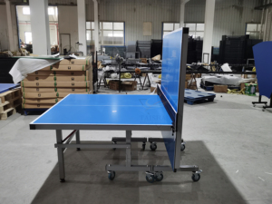 Nouvelle conception <span class=keywords><strong>de</strong></span> <span class=keywords><strong>table</strong></span> <span class=keywords><strong>de</strong></span> ping-pong pliable d'extérieur en aluminium <span class=keywords><strong>de</strong></span> 6 mm avec emplacement pour raquettes et balles pour l'entraînement - Product Image 5