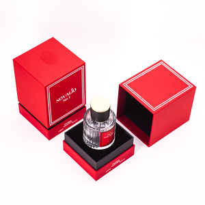 Confezione Regalo di Lusso in Carta con Design Personalizzato, Scatola in Cartone Personalizzabile per Bottiglia di Profumo Attar - Product Image 1