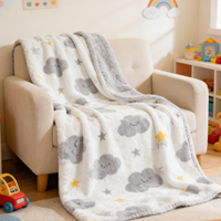 Adorable couverture pour bébé en flanelle de polyester à imprimé étoiles et nuages, douce, chaude, confortable, quatre saisons, écologique, portable pour lit bébé et poussette