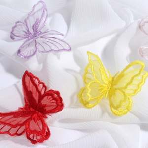 Applicazione Ricamata a Farfalla 3D in Organza a Doppio Strato da 5cm per Abbigliamento Bambini - Product Image 2