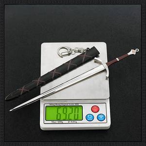 Vente en gros achat direct 22cm porte-clés <span class=keywords><strong>de</strong></span> décoration artisanale en métal pour <span class=keywords><strong>Game</strong></span> <span class=keywords><strong>of</strong></span> <span class=keywords><strong>Thrones</strong></span> Dawn Sword avec gaine produit porte-clés - Product Image 3