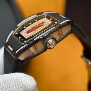 Montre en céramique automatique étanche de haute qualité avec cadre noir, accents de diamants et design à cœur rouge - Product Image 5