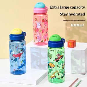 ขวดน้ำพลาสติกสำหรับนักเรียนแบบกำหนดเอง ปลอดสาร BPA ฝาสไลด์ใส พร้อมหลอดและเชือก สำหรับกลับไปโรงเรียน - Product Image 1