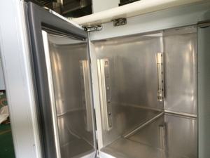 Table de travail professionnelle en acier inoxydable à trois portes, comptoir réfrigérateur à salade, sans givre, température numérique - Product Image 5