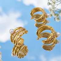 Boucles d'oreilles Huggie Gaovo Vintage en forme de C avec perles et zircons cubiques pour femme, en acier inoxydable plaqué or 18 carats, sans perçage, bijoux de mode