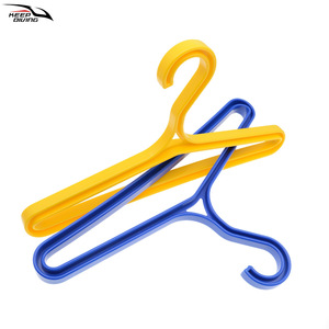 Keep Diving Drying Hanger <b>Plastic</b> Single Tier <b>Hook</b> Type For Clothing Bathroom Use Portable - Product Image 3