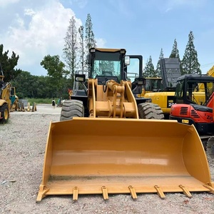 Chargeuse sur pneus SEM 655D d'occasion avec moteur Weichai, capacité de charge nominale de 6,5 tonnes, pompe et boîte de vitesses pour travaux de construction et de carrière - Product Image 3