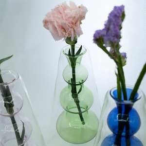 <span class=keywords><strong>Vase</strong></span> à fleur unique en <span class=keywords><strong>verre</strong></span> à double paroi <span class=keywords><strong>soufflé</strong></span> à la main de couleur bleue <span class=keywords><strong>Vase</strong></span> à bouteille d'aromathérapie pour la décoration de table de restaurant à la maison - Product Image 6