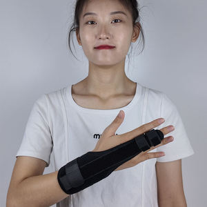 Yüksek kalite ayarlanabilir çıkarılabilir tetik parmak atel bilek desteği Brace orta parmak atel doğrultma için - Product Image 6