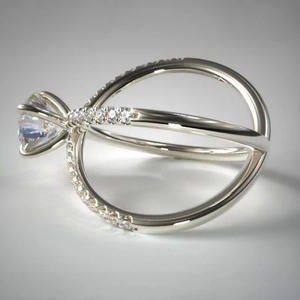 Anello di Fidanzamento F710 per Donna in Oro Bianco con Diamante Taglio Brillante Rotondo Naturale Colore D e Pietre Laterali - Product Image 4