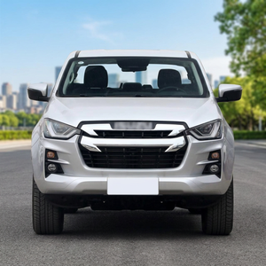Camioneta Diésel 2024 en Stock |   Vehículo Utilitario de 4 Puertas, 5 Asientos, 2WD, Automático, Volante a la Izquierda, Tapicería de Cuero Oscuro |   Camión Cisterna de Combustible para Compradores Globales - Product Image 2