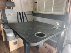Autocaravana de Lujo de <span class=keywords><strong>Segunda</strong></span> <span class=keywords><strong>Mano</strong></span>, Cómoda para Viajes de Larga Distancia, en Venta - Product Image 4