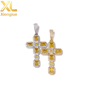 Magnifique Pendentif Croix en Pierre Gemme Radiante et Sucre de Roche, Zircon, Cuivre Plaqué Or 18K, Collier Unisexe Sportif Personnalisé - Product Image 6