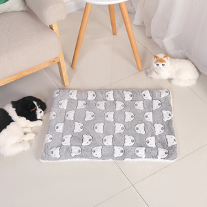 Letto Ultra morbido <span class=keywords><strong>per</strong></span> animali domestici con stampe carine in pile reversibile <span class=keywords><strong>tappetino</strong></span> letto <span class=keywords><strong>per</strong></span> animali domestici lavabile in lavatrice linea <span class=keywords><strong>per</strong></span> cagnolino cane gabbia gabbia canile <span class=keywords><strong>tappetino</strong></span> canile canile - Product Image 6