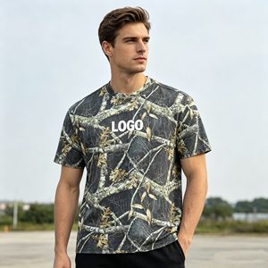 Camiseta para hombre personalizada, de algodón de alta calidad, con hombros caídos, corte holgado, estilo oversized, con estampado digital. - Product Image 4
