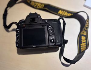 สำหรับกล้อง <span class=keywords><strong>Nikon</strong></span> <span class=keywords><strong>D750</strong></span> หน้าจอแบบพับได้ขนาด 3.20 นิ้ว กล้องดิจิตอล SLR ฟูลเฟรม บันทึกวิดีโอ HD ถ่ายภาพคมชัด พร้อมเลนส์ซูม 18-55 มม. รองรับการ์ดหน่วยความจำ SD - Product Image 2