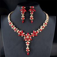 Ensemble de bijoux tendance pour femmes, présentoir, Dubaï, Qatar, Koweït, bijoux de mariée, ensemble de boucles d'oreilles et de collier pour mariage