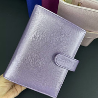 Organisateur de carnet portable multifonctionnel de style portefeuille avec reliure métallique et ferrures dorées, à usage quotidien, avec plusieurs poches et fermeture éclair