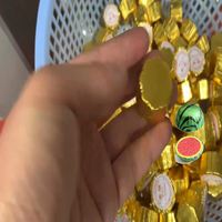 Machine d'emballage de chocolat en forme d'hémisphère simple avec application de colle haute vitesse entièrement automatisée et sur mesure