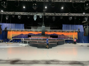 Cortina colgante de malla decorativa en espiral de Metal, cortina de techo tejida para partición de cabina de restaurante de hotel - Product Image 5