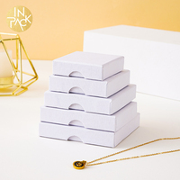 Boîte à bijoux en kraft personnalisée avec logo, boîte à bracelet de luxe, boîte à bijoux avec coussin en velours pour emballage cadeau de bracelet