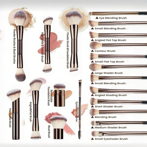 Juego de 20 <span class=keywords><strong>Brochas</strong></span> de <span class=keywords><strong>Maquillaje</strong></span> Profesionales Marrones para Rostro, Mango de Plástico, Fibra Sintética Suave, Fácil de Usar, <span class=keywords><strong>Brochas</strong></span> para Base y Colorete - Product Image 2